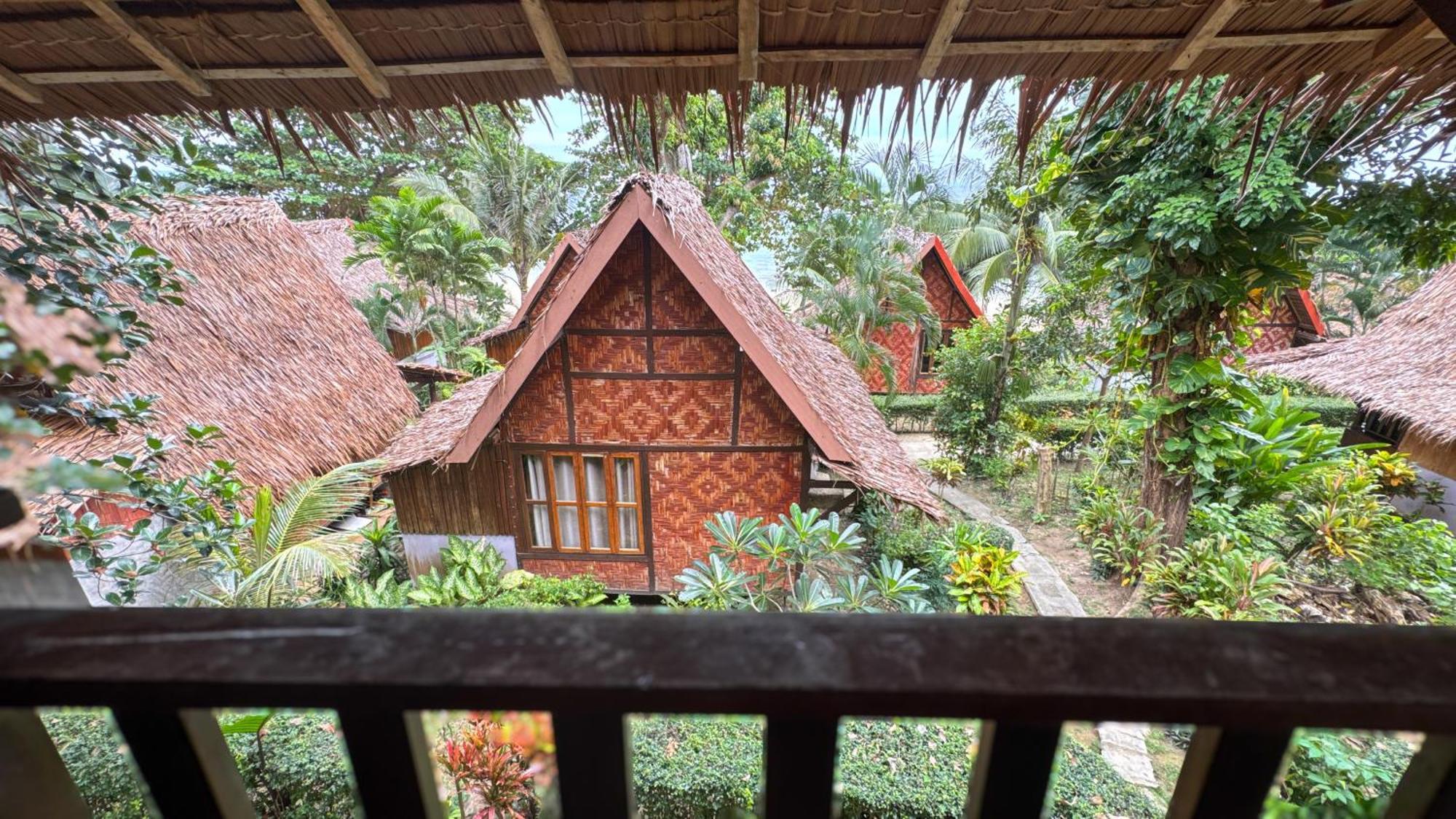 Phi Phi Relax Beach Resort Room photo