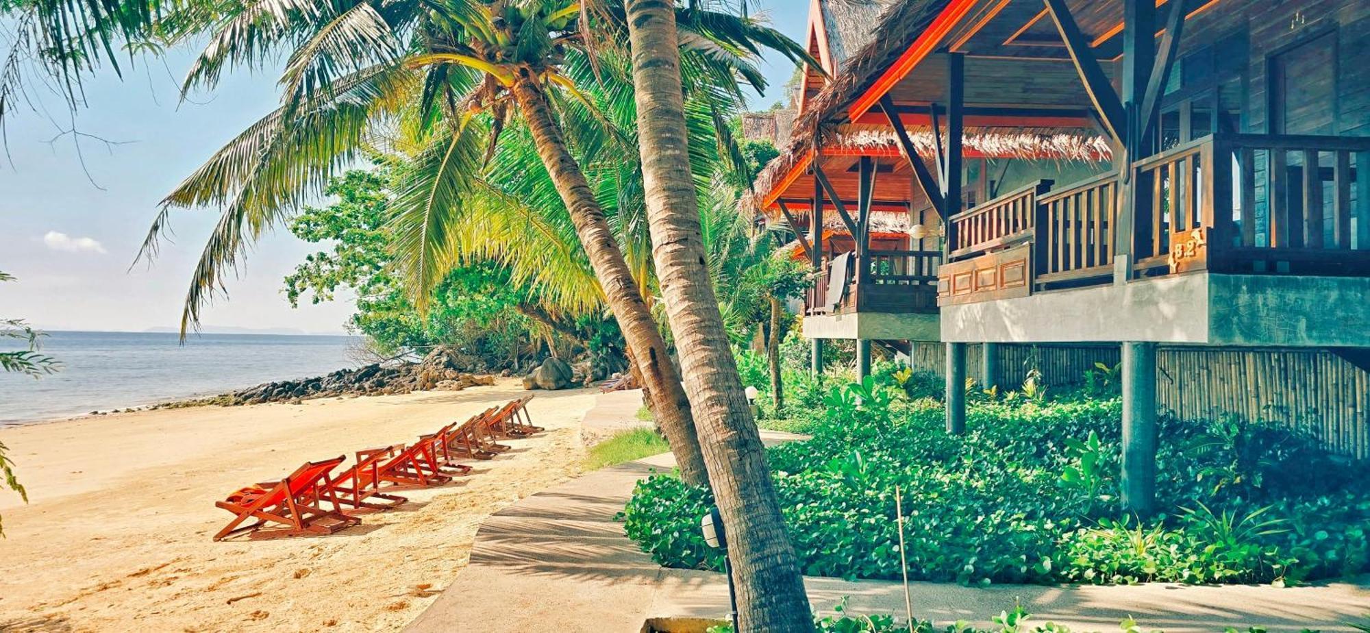 Phi Phi Relax Beach Resort Exterior photo